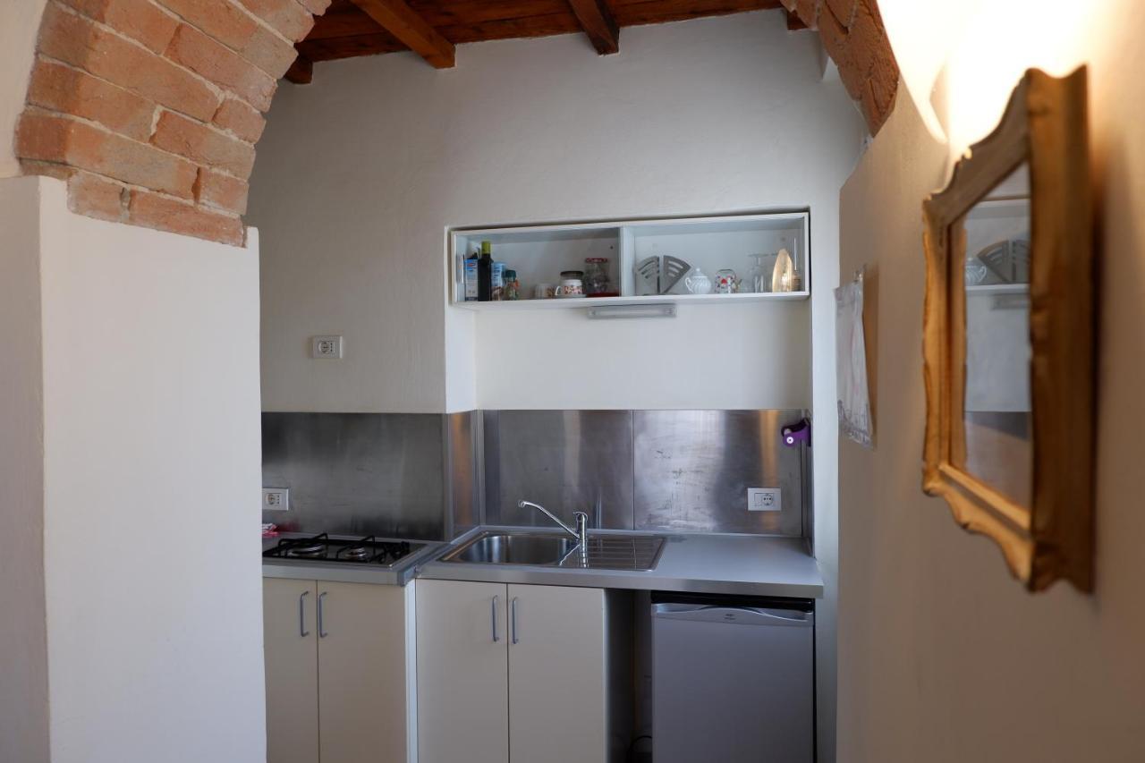 Alla Locanda Del Cinquecento Кастрокаро-Терме Экстерьер фото